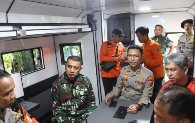 
					Evakuasi Korban Tanah Longsor Depok Trenggalek, Unit K9 Akan Diterjunkan
