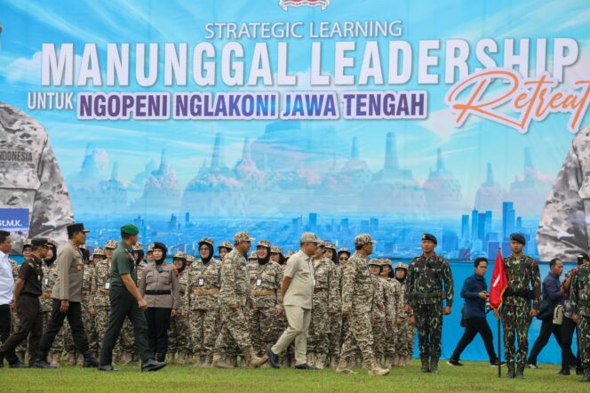
					Pemerintah Provinsi Jawa Tengah sukses menggelar Manunggal Leadership Retret: Ngopeni lan Nglakoni Jawa Tengah pada 10-16 Juni 2025 di Badan Pengembangan Sumber Daya Manusia Daerah (BPSDMD), Semarang. (Foto: Zulkarnain)

