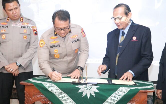 
					Polri Teken MoU dengan UMUKA, Wujud Komitmen Dalam Mendukung Program 4 Asta Cita Pemerintah RI