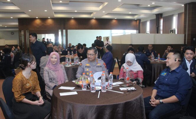 
					Optimalkan Pemanfaatan AI, Bidhumas Polda Jateng Gelar FGD
