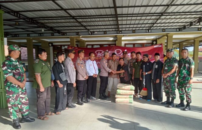 
					Sambut HUT Bhayangkara ke-79, Polres Wonogiri Gelar Bakti Sosial Religi 