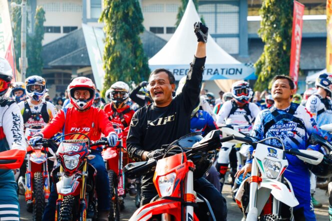 
					Ahmad Luthfi: KSAL Cup Hiu Selatan International Hard Enduro Angkat Potensi Ekonomi Kendal  