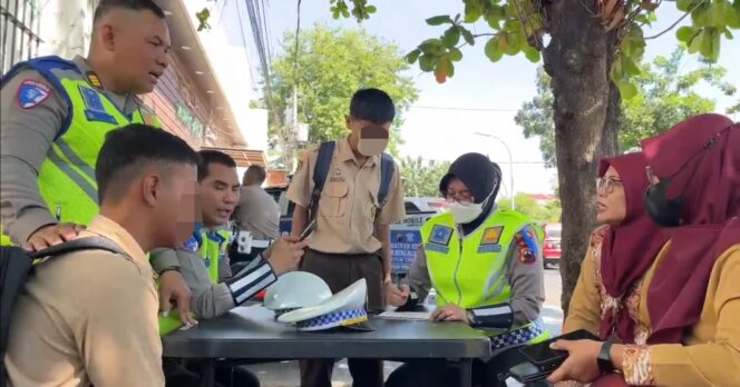 
					Siswa Tertangkap Razia di Jam Sekolah, Polisi Minta Guru Ikut Sosialisasikan Tertib Berlalu Lintas