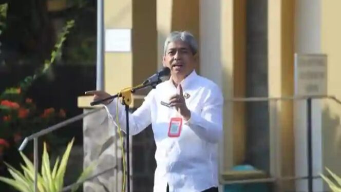 
					Sekda Edy Soepriyanto Ajak ASN di Trenggalek Tinggalkan Jejak Baik Dengan Kerja Baik