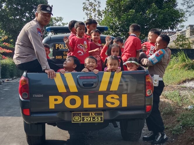 
					Polisi Sahabat Anak di Wonogiri Kenalkan Tugas Polri Sejak Dini