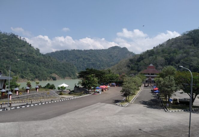 
					Trenggalek Punya Rest Area Megah ala Jepang, Tapi Pengunjung Sepi