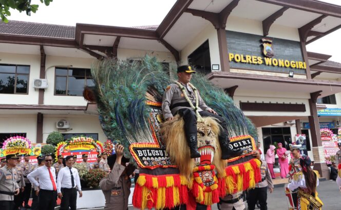 
					AKBP Wahyu Sulistyo Jabat Kapolres Wonogiri gantikan AKBP Jarot Sungkowo