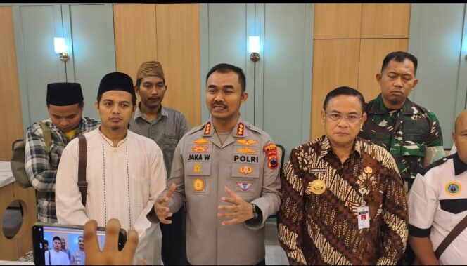 
					Damai di Pati, Bupati Sudewo bertemu Korlap, Lahirkan Kesepakatan Pembatalan PBB-P2 250% dan Jam Operasional Sekolah