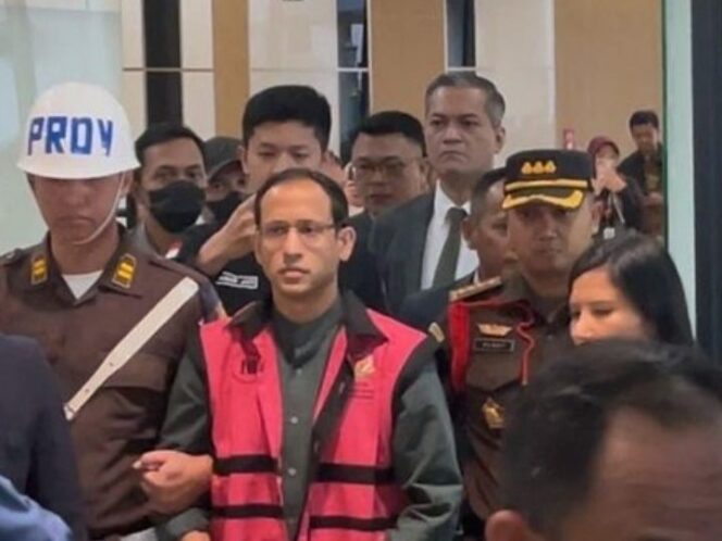 
					Nadiem Makarim Resmi Jadi Tersangka Dugaan Korupsi Pengadaan Laptop Chromebook