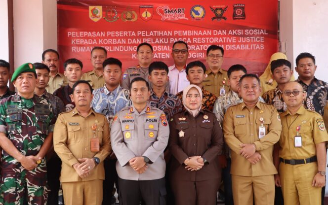 
					Selesaikan Program Restorative Justice, 8 Anak di Wonogiri Dibina Lewat Sinergi Polri dan Forkopimda