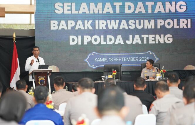 
					Irwasum Polri : Jangan Tunggu Masyarakat Mendekat, Tapi Dekatkan Diri Pada Masyarakat