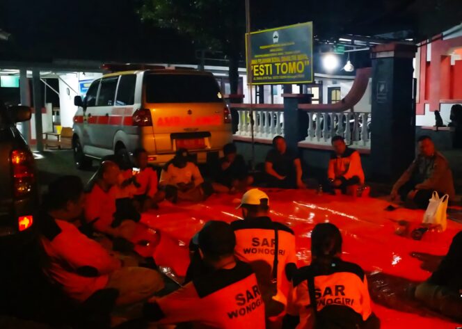 
					Warga Klaten Diduga Hanyut di Aliran Bengawan Solo, Polisi bersama BPBD dan SAR Lakukan Pencarian