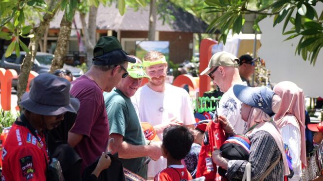 
					MotoGP Mandalika 2025 Beri Dampak Besar Terhadap Kenaikan Omzet Pelaku UMKM Lokal