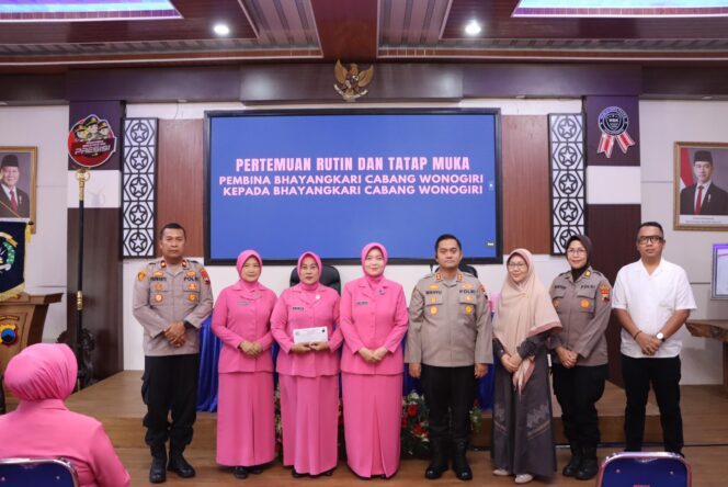 
					Kapolres Wonogiri: Bhayangkari Jadi Sumber Kekuatan dan Inspirasi Keluarga Polri