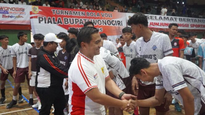 
					Kapolres Wonogiri Hadiri Pembukaan Turnamen Bola Voli Piala Bupati