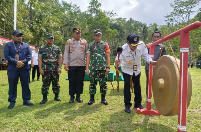 
					TMMD Sengkuyung Tahap IV Tahun 2025 Wonogiri, Hadirkan Jalan Bagi Warga Desa Ngambarsari