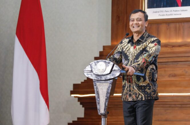 
					Gubernur Ahmad Luthfi Sebut Penanganan Banjir Intensif Dilakukan Tim Gabungan