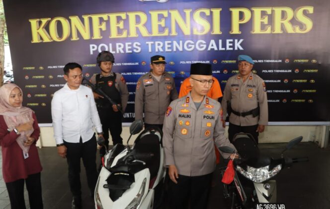 
					Begal Ngaku Polisi Akhirnya Tertangkap, Polisi Trenggalek Kejar Tersangka hingga Jakarta