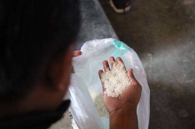 
					Beras siap distribusi untuk Ponorogo, Pacitan, dan Magetan. (Sumber: ponorogo.go.id)