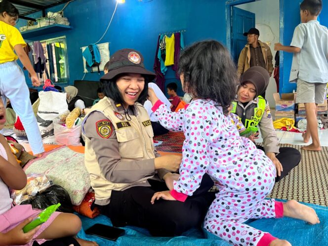 
					Tim Trauma Healing Pulihkan Keceriaan Anak-anak di Pengungsian di Cilacap dan Banjarnegara