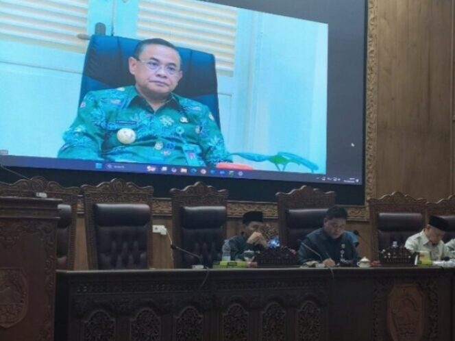 
					Bupati Pati Sudewo Gagal Dimakzulkan