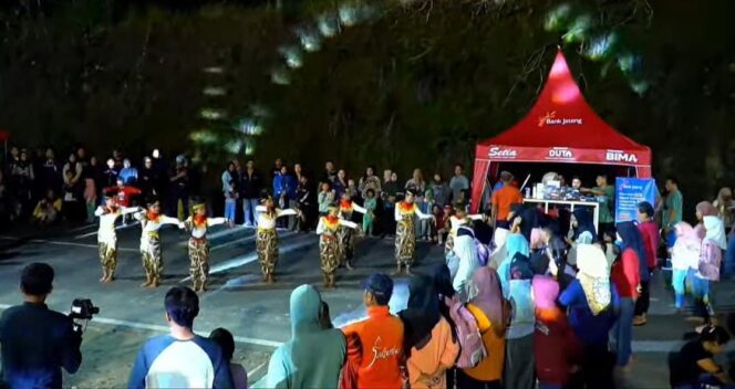 
					Semarak Car Free Night Sumpah Pemuda 2025 di Pracimantoro Wonogiri, Tampilkan Lapak UMKM hingga Pentas Seni