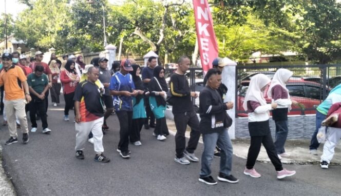 
					Ribuan Peserta Ikuti Jalan Sehat HKN ke-61 di Wonogiri, Polisi Pastikan Kegiatan Berjalan Aman