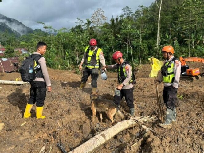 
					“K9 Justin” Polres Wonogiri Temukan 3 Jenazah dan 2 Body Part Korban Longsor Banjarnegara
