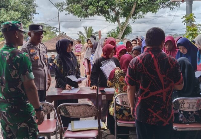 
					Warga Semringah, BLTS Kesra di Kecamatan Jatipurno Cair, Polisi Kawal Distribusi