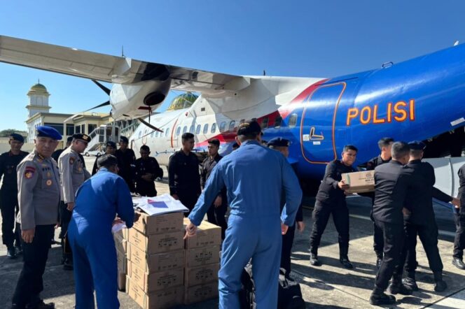
					2,5 Ton Logistik dan RON Bantuan dari Mabes Polri Tiba di Aceh 