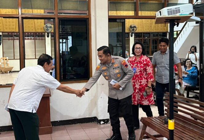 
					Pastikan Perayaan Natal Aman dan Nyaman, Kapolres Wonogiri Cek Sejumlah Gereja 
