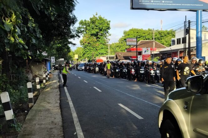 
					Polres Wonogiri Kawal Ribuan Warga PSHT Ranting Purwantoro Hadiri BRB di Ponorogo
