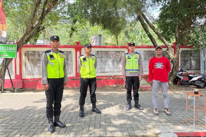 
					Selama Ops Lilin Candi 2025, Polres Wonogiri Perketat Pengamanan Tempat Wisata Waduk Gajah Mungkur