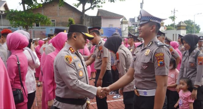 
					Awal Tahun Baru, 68 Personel Polres Wonogiri Naik Pangkat