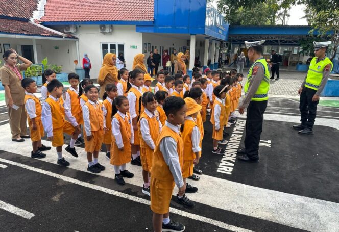 
					Polisi Sahabat Anak, Polres Wonogiri Ajarkan Si Kecil Tertib Lalu Lintas Sejak Dini
