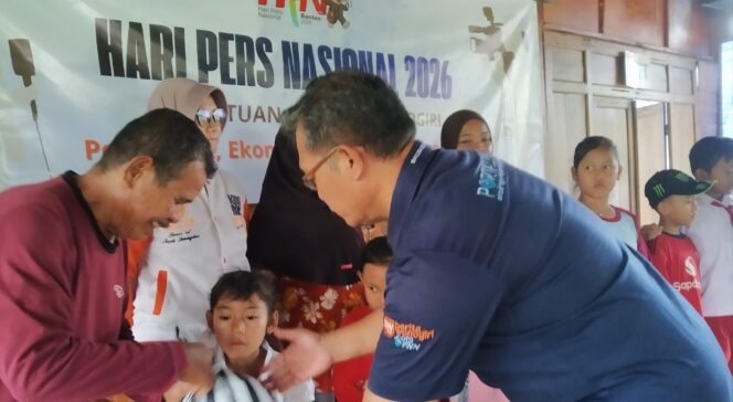 
					HPN 2026, Persatuan Jurnalis Wonogiri Gelar Doa Bersama dan Berbagi Bansos