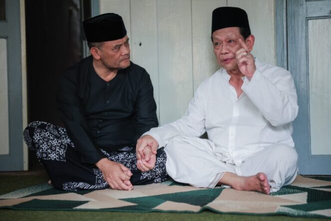 
					Gubernur Ahmad Luthfi Sowan Mbah Munif dan Kiai Fathurrohman Jelang Lebaran