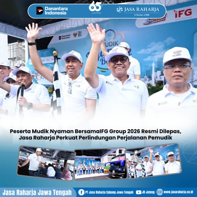 
					Direktur Utama, Muhammad Awaluddin (tengah) melepas peserta mudik gratis. (Panselanews.com/Humas Jasa Raharja) 