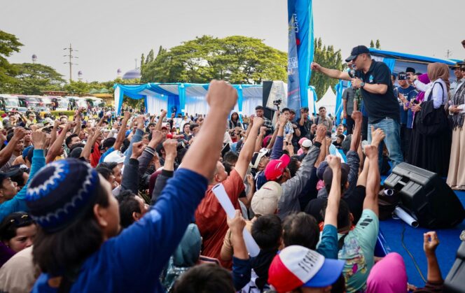 
					Mudik Gratis ke Jawa Tengah, Gubernur Ahmad Luthfi Lepas 325 Bus dari TMII Jakarta