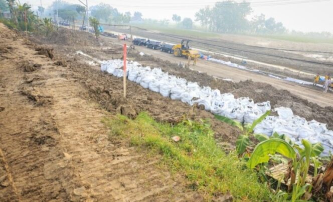 
					Pemprov Jateng Dorong Percepatan Perbaikan Tanggul Sungai Tuntang Grobogan 