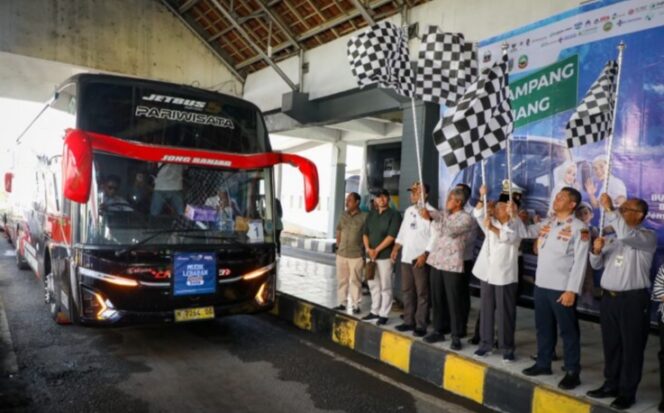 
					Peserta Mudik dan Balik Rantau Gratis Apresiasi Pemprov Jateng, Perjalanan Jadi Aman dan Nyaman