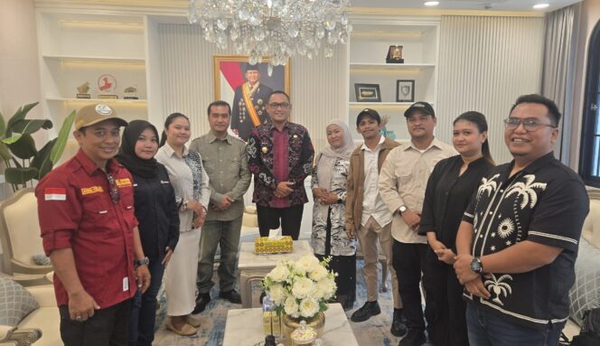 
					Wagub Seno Aji Dukung PJI Kaltim Dalam Meningkatkan Kompetensi Wartawan