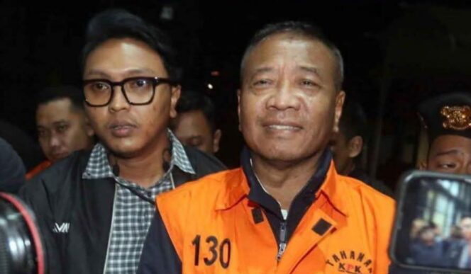 
					OTT Bupati Tulungagung, Uang Tunai dan 4 Pasang Sepatu Louis Vuitton Senilai Rp 129 Juta Disita KPK
