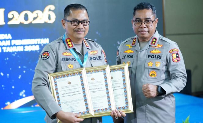 
					Aktif dan Adaptif di Era Digital, Bidhumas Polda Jateng Raih Tiga Penghargaan Nasional