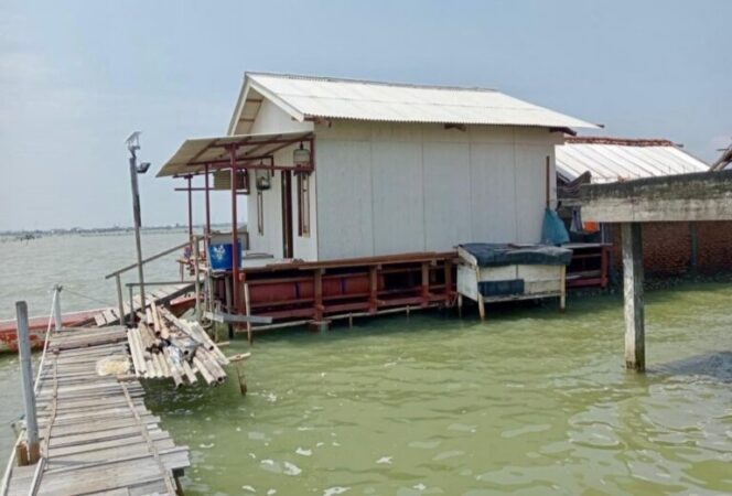 
					Pemprov Jateng Bangun 20 Unit Rumah Apung bagi Warga Terdampak Rob di Demak