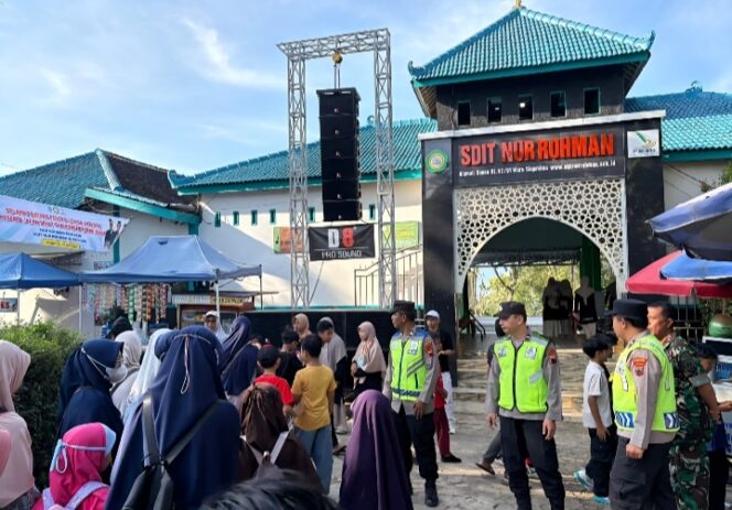 
					Meriah! Ratusan Warga Ikuti Jalan Sehat dan Konser Kemanusiaan “Nurrohman Fair” 2026 di Slogohimo Wonogiri