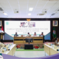 Menteri ATR BPN Nusron Wahid memberikan sambutan di Raker LAK-PB MUI.