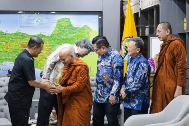 
					Puluhan Ribu Umat Buddha Bakal Rayakan Waisak di Candi Borobudur, Momentum Dongkrak Ekonomi Kawasan
