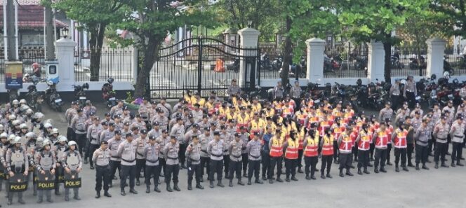
					Pengamanan Berlapis dan Humanis, 1.456 Personel Gabungan Kawal Aksi Nelayan di Pati