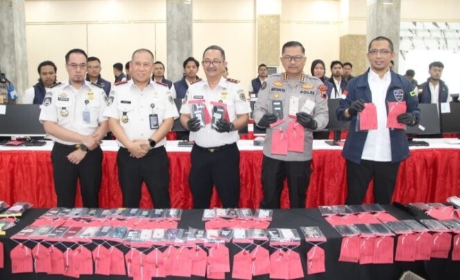 
					Polda Jateng Gandeng FBI Ungkap Penipuan Crypto Lintas Negara Beromzet Rp 41 Miliar, Korbannya Warga Amerika Serikat
